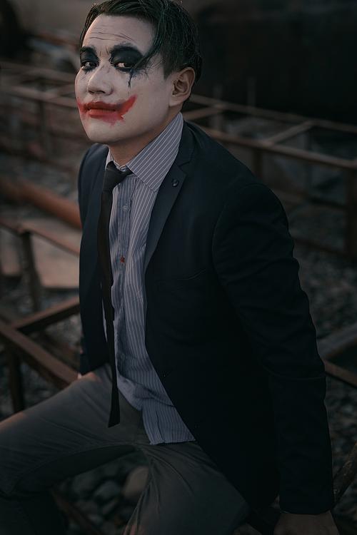 致希斯莱杰纪录片,致敬希斯莱杰
